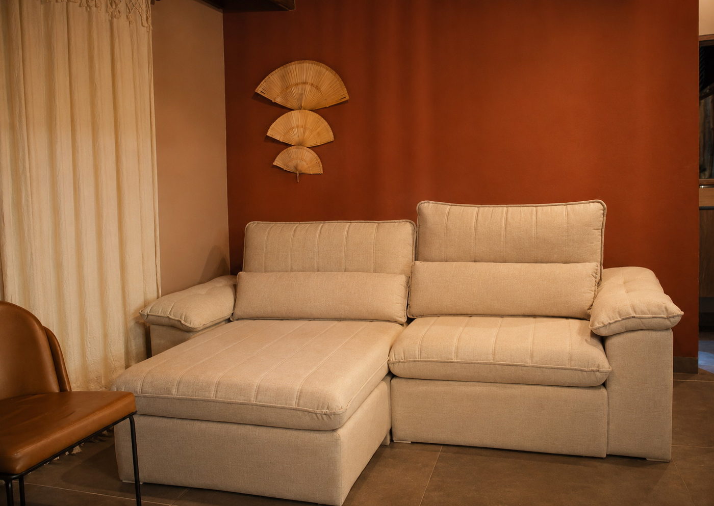 Sala com sofá-cama